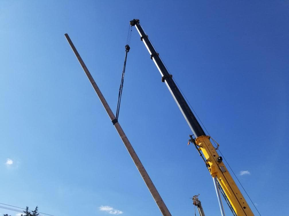 Pole crane project in North Carolina middle lift